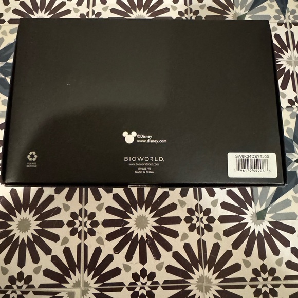 Bioworld Disney Black Wallet - Picture 3 of 5